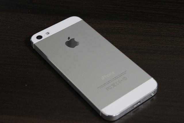 New Apple iPhone 5,Apple iPad 4,Samsung Galaxy Note II & BB Porsche Gold Design !!!