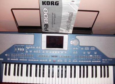 Korg PA800 Pro Arranger ..... €600 EUR