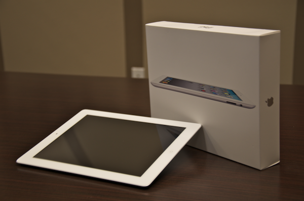 Ramadan Promo Buy 2 Get 1 Free:Apple iPhone 4S Factory Unlocked AND Apple iPad 3 Wi-Fi + 4G 64GB Unlocked