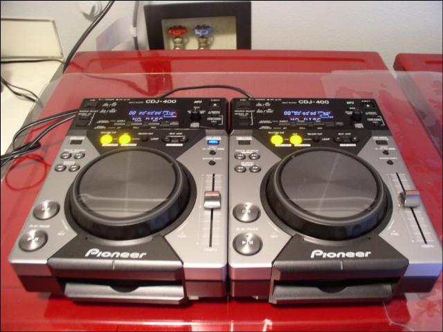 Bose Lifestyle V35,Pioneer CDJ-850 Turntable