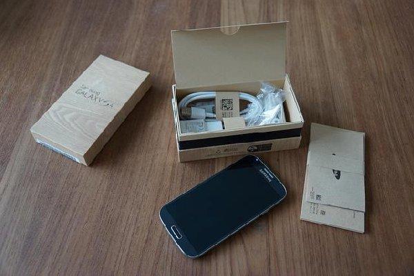 Selling Apple iPhone 5 32GB/Samsung Galaxy S4 I9505