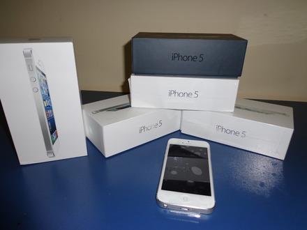 Selling Unlocked iPhone 5 - 4S ( Latest Version)