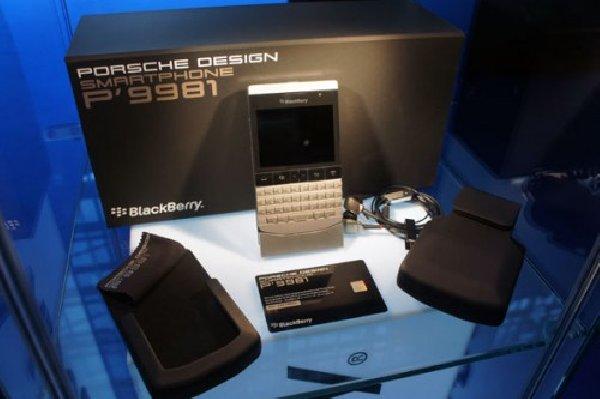 WTS:-Blackberry TK Victory ,Blackberry Porsche design P9981