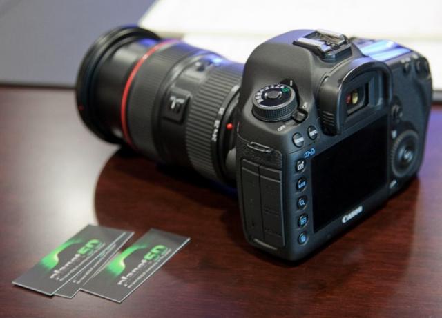F/S: Nikon D800E DSLR and Canon EOS 5D mark 3