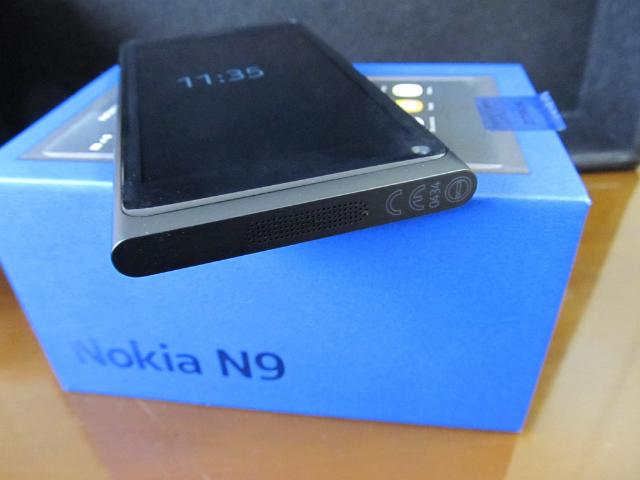Buy Latest:Apple iphone 4s/Nokia N9 16GB 3G.BlackBerry Bold Touch 9900