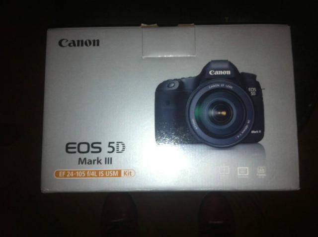 WTS:Canon EOS 5D Mark III with EF 24-105mm IS lens..Canon EOS 5D Mark II with EF 24-105mm IS lens